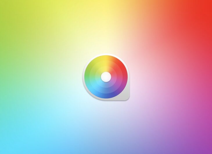 Logo der App Couleurs auf einem regenbogenfarbigen Hintergrund